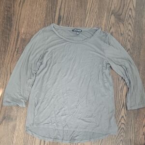Cable & Gauge Green Long Sleeve Top